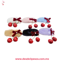 Bolsa con 12 Cucas Forradas de Peluche y Cerezas Colgantes 10 x 4 cm 25H-17 Bolsa con 12 Cucas Forradas de Peluche y Cerezas Colgantes 10 x 4 cm 25H-17