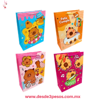 Bolsa de regalo en Carton Duro con diseños de Capibaras 23 X 18 cm Bolsa de regalo en Carton Duro con diseños de Capibaras 23 X 18 cm