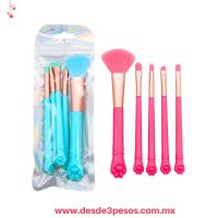 Set de 5 brochas de maquillaje decoradas con huellas de gato dos tonos, 13, 16 y 12 cm de largo x 1 cm 25Q-158 Set de 5 brochas de maquillaje decoradas con huellas de gato dos tonos, 13, 16 y 12 cm de largo x 1 cm 25Q-158